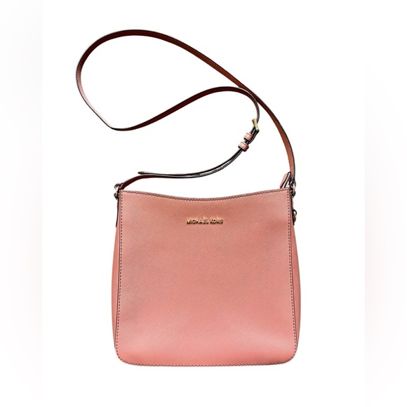 Jet Set Large Saffiano Leather Messenger Bag - Coral/Pink - Picture 5 of 10